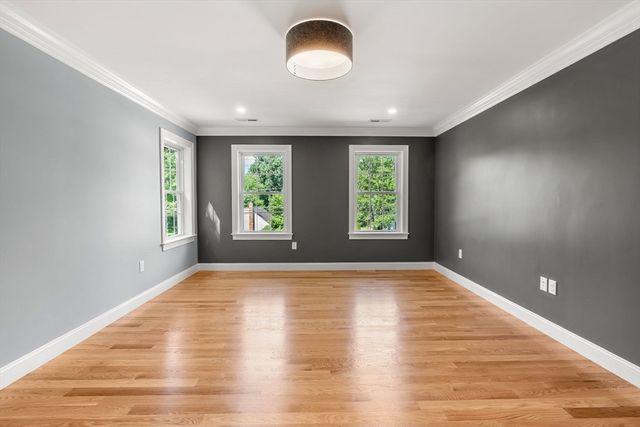 89 Central St, North Reading, MA 01864