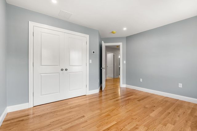 89 Central St, North Reading, MA 01864
