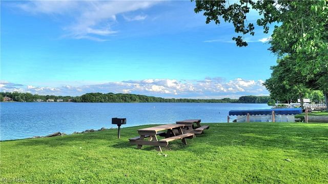 10095 Regatta Trail, Reminderville, OH 44202