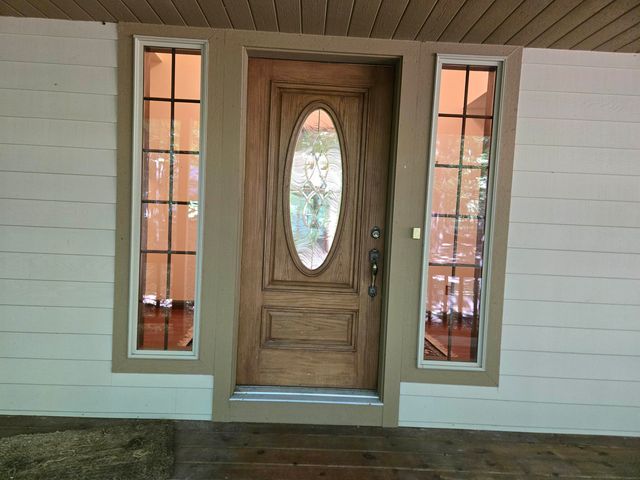 6285 S Westwood Parkway, Suttons Bay, MI 49682