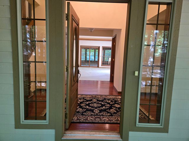 6285 S Westwood Parkway, Suttons Bay, MI 49682