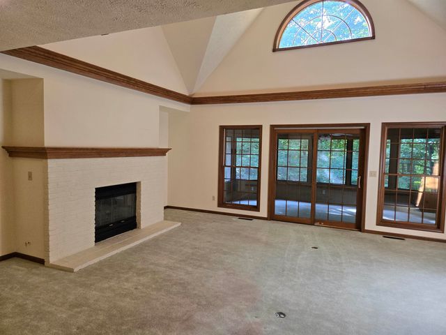 6285 S Westwood Parkway, Suttons Bay, MI 49682