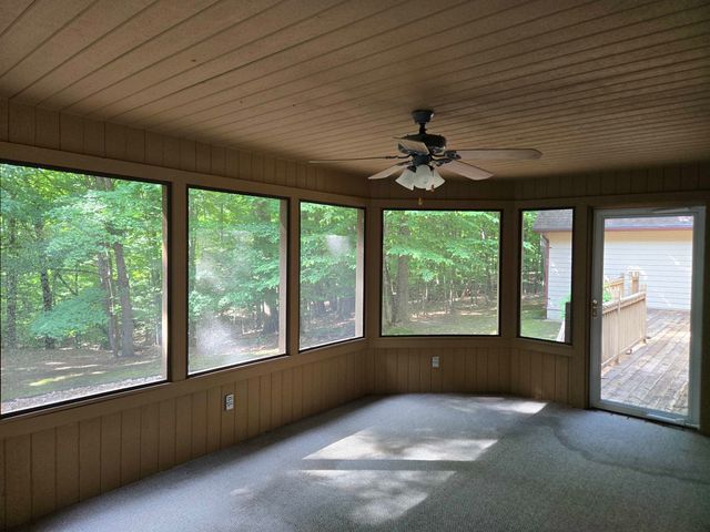 6285 S Westwood Parkway, Suttons Bay, MI 49682