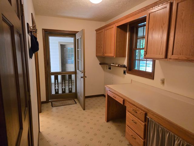 6285 S Westwood Parkway, Suttons Bay, MI 49682