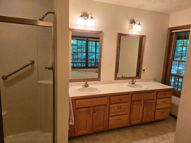 6285 S Westwood Parkway, Suttons Bay, MI 49682