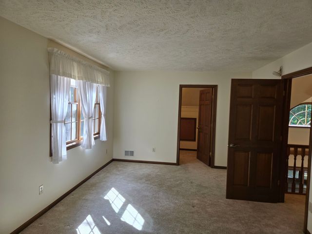 6285 S Westwood Parkway, Suttons Bay, MI 49682