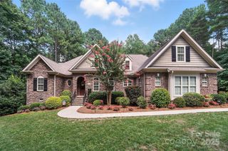 4642 Gold Finch Drive, Denver, NC 28037