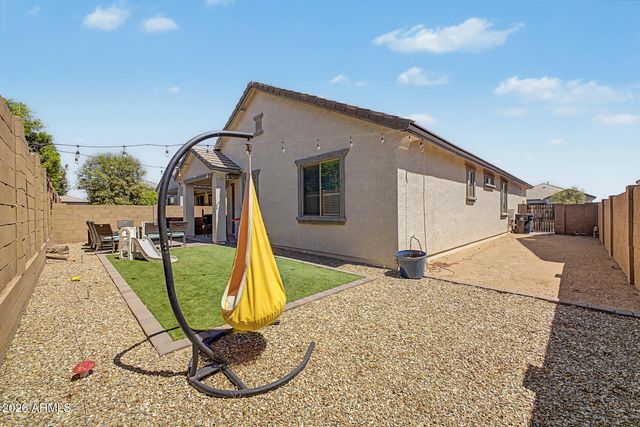 14426 W COTTONTAIL Lane, Surprise, AZ 85387