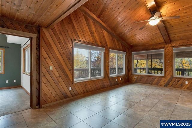 997 20th St SE, Salem, OR 97301