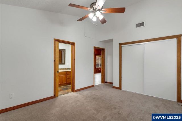 997 20th St SE, Salem, OR 97301