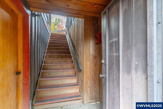 997 20th St SE, Salem, OR 97301