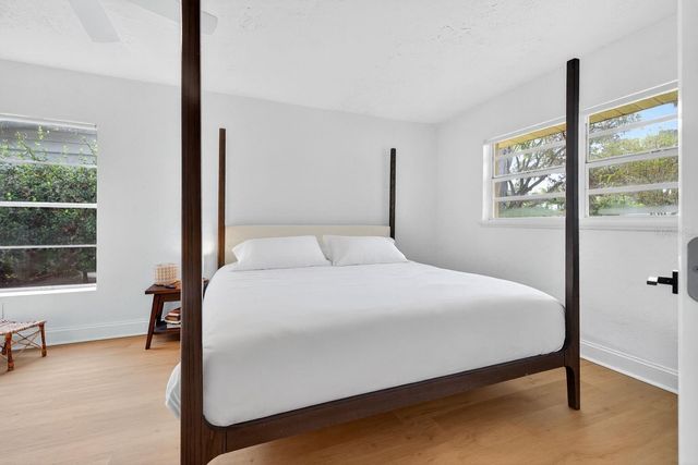 637 41ST AVENUE NE, St Petersburg, FL 33703