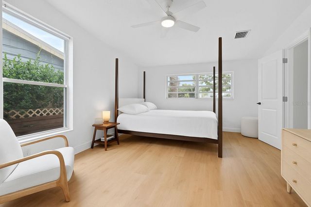 637 41ST AVENUE NE, St Petersburg, FL 33703