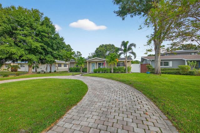 637 41ST AVENUE NE, St Petersburg, FL 33703