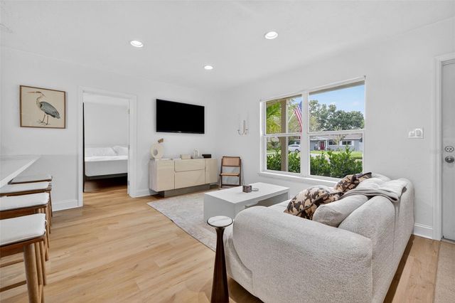 637 41ST AVENUE NE, St Petersburg, FL 33703