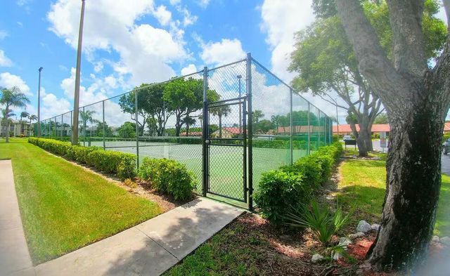 1105 Green Pine Boulevard C1, West Palm Beach, FL 33409