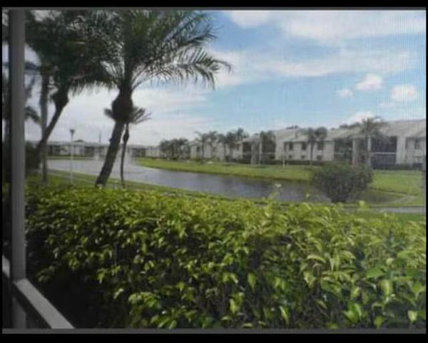 1105 Green Pine Boulevard C1, West Palm Beach, FL 33409