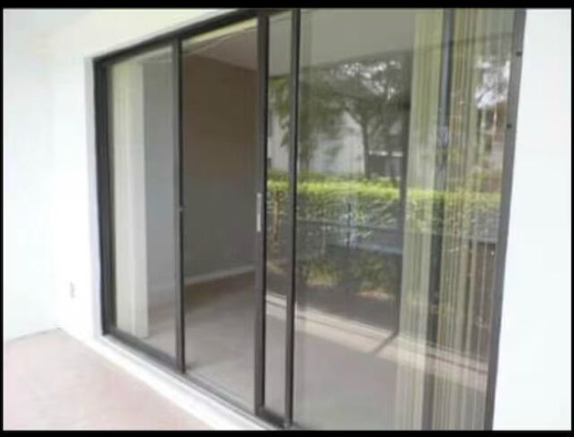 1105 Green Pine Boulevard C1, West Palm Beach, FL 33409