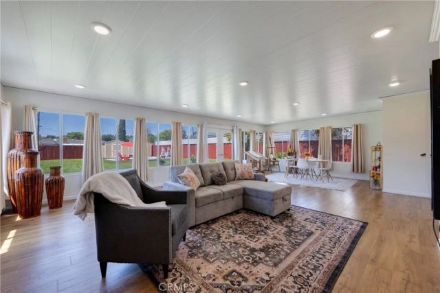 1519 Victoria, Fullerton, CA 92831