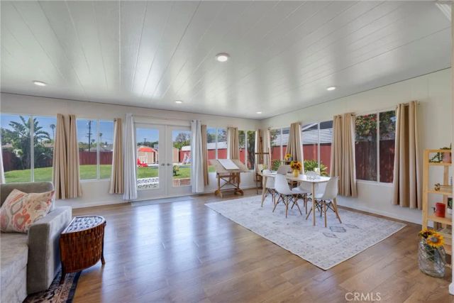 1519 Victoria, Fullerton, CA 92831