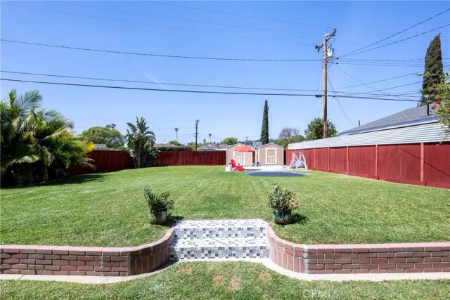 1519 Victoria, Fullerton, CA 92831