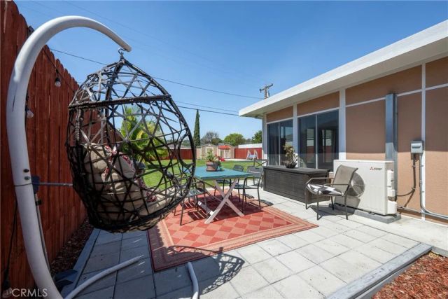 1519 Victoria, Fullerton, CA 92831