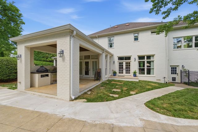 5201 Shaw Ct, Brentwood, TN 37027