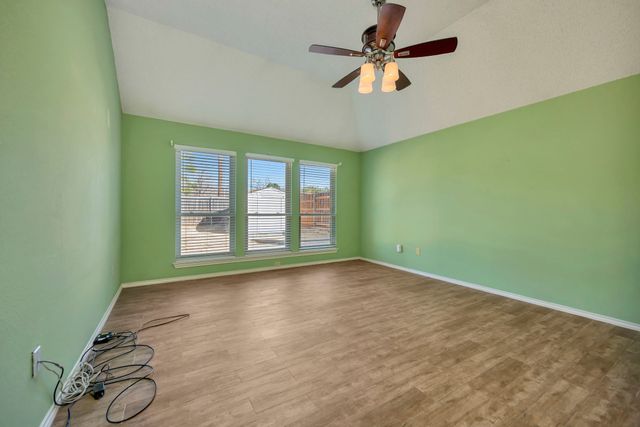 3218 Mapleridge Drive, Grapevine, TX 76051