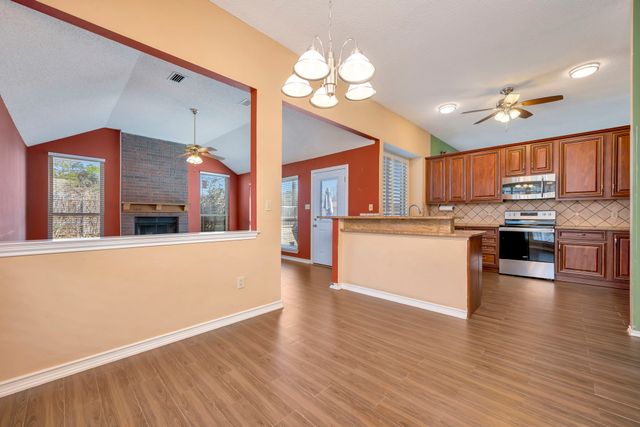 3218 Mapleridge Drive, Grapevine, TX 76051