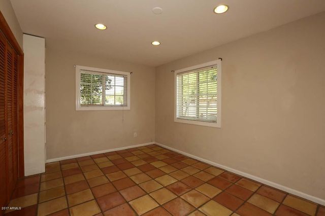 5214 N 33RD Street, Phoenix, AZ 85018