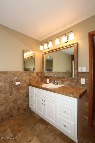 5214 N 33RD Street, Phoenix, AZ 85018