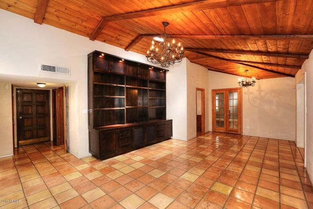 5214 N 33RD Street, Phoenix, AZ 85018