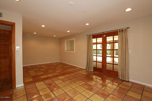 5214 N 33RD Street, Phoenix, AZ 85018