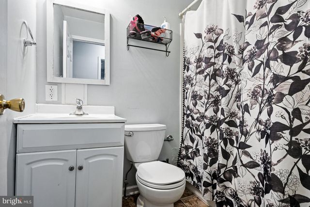 621 E EVESHAM RD, Magnolia, NJ 08049