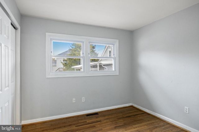 621 E EVESHAM RD, Magnolia, NJ 08049