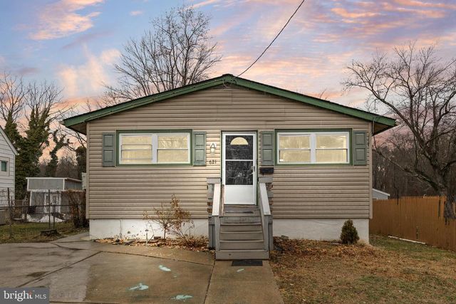 621 E EVESHAM RD, Magnolia, NJ 08049