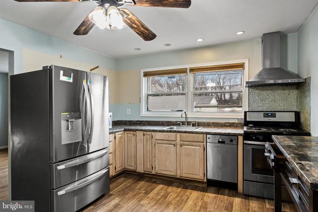 621 E EVESHAM RD, Magnolia, NJ 08049