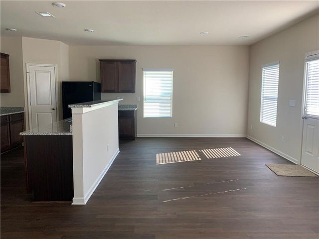 960 Walnut Creek Circle, Pendergrass, GA 30567