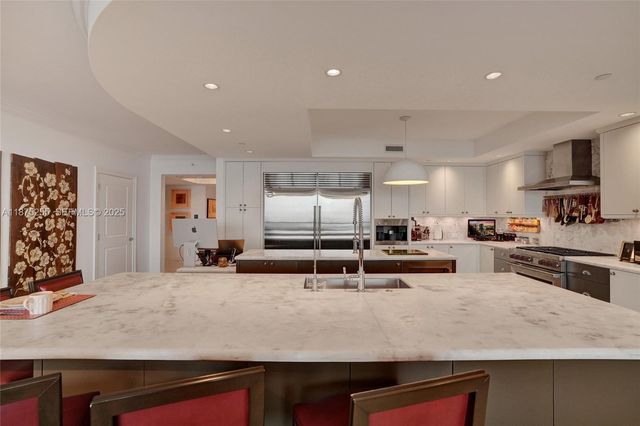 6000 Island Boulevard 1707, Aventura, FL 33160