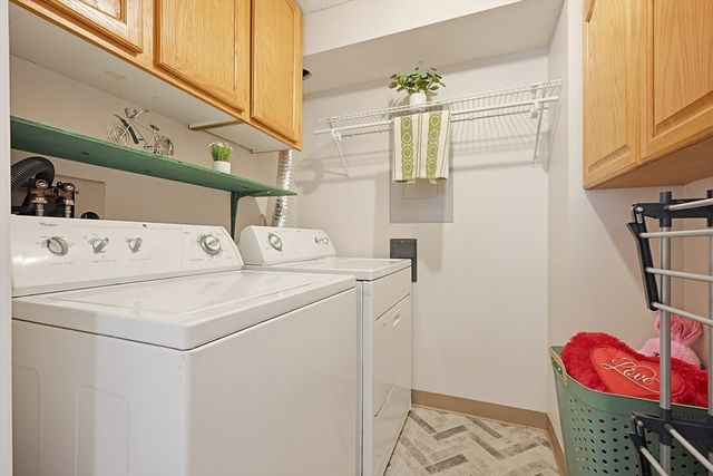 112 Heritage Dr 112, Northbridge, MA 01588