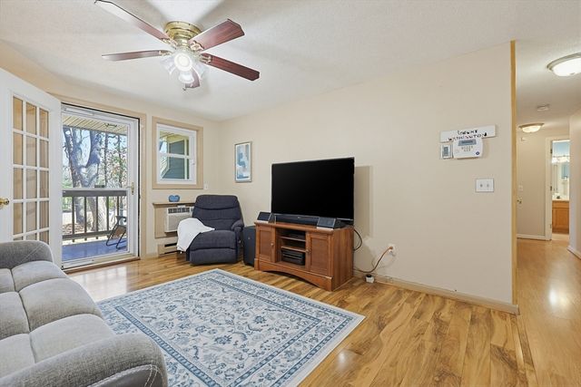 112 Heritage Dr 112, Northbridge, MA 01588