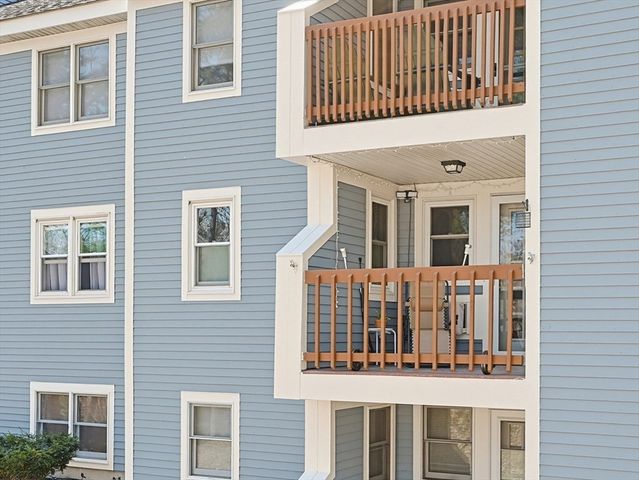 112 Heritage Dr 112, Northbridge, MA 01588