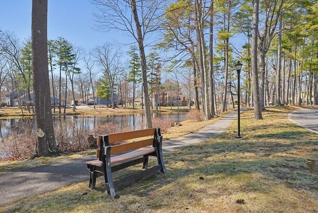 112 Heritage Dr 112, Northbridge, MA 01588