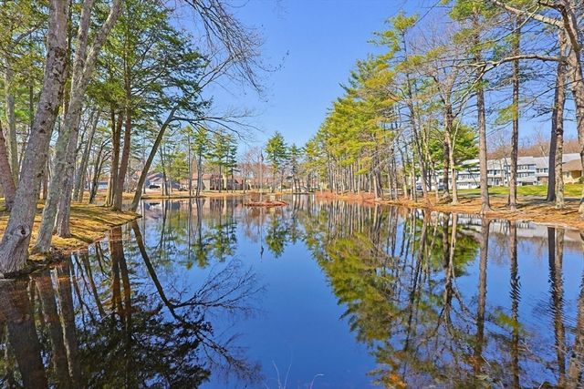 112 Heritage Dr 112, Northbridge, MA 01588