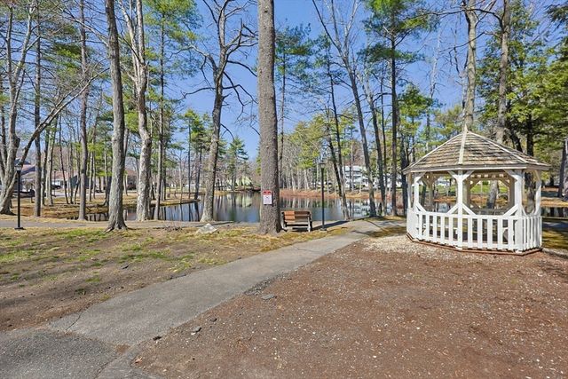 112 Heritage Dr 112, Northbridge, MA 01588