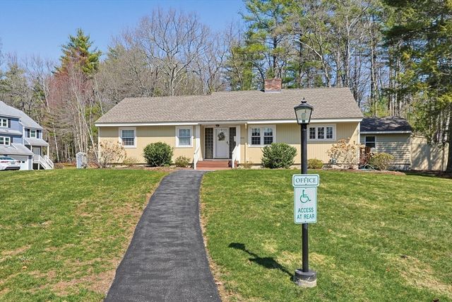 112 Heritage Dr 112, Northbridge, MA 01588