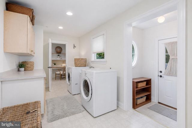 5601 VERNON PL, Bethesda, MD 20817