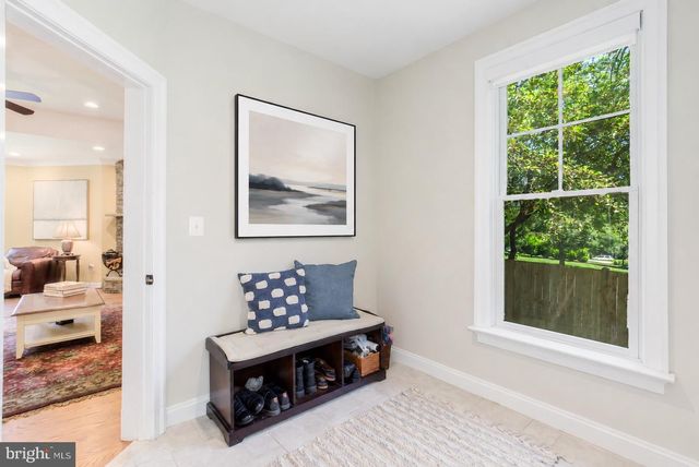 5601 VERNON PL, Bethesda, MD 20817