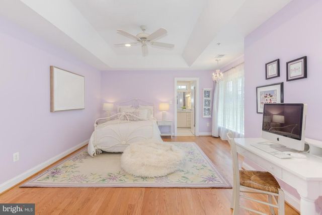 5601 VERNON PL, Bethesda, MD 20817