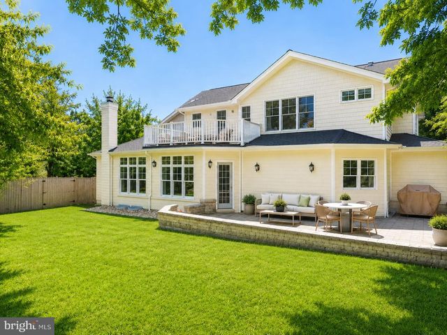 5601 VERNON PL, Bethesda, MD 20817